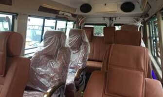 10 Seater Luxury Maharaja Tempo Traveller